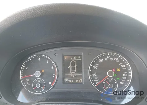 2012 Volkswagen Passat 2.5L Se z USA, uszkodzony, nr VIN 1VWBP7A34CC019110